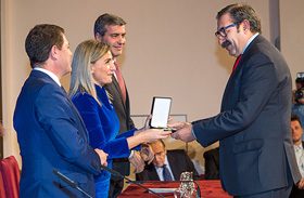 Toledo reconoce al Hospital Nacional de Parapléjicos con la Medalla de Oro de la Ciudad