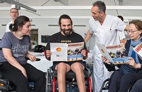 Pacientes de Parapléjicos participan en un proyecto de formación y comunicación gracias a la Fundación Vodafone España