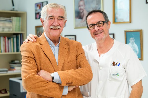 Los doctores Antonio Sánchez Ramos y Eduardo Vargas Baquero. Foto: Carlos Monroy // SESCAM