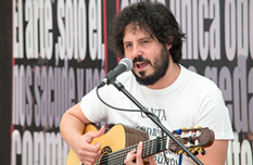 “Mola más tirarse al mar sin tabla”