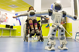 Experimentamos con la robótica social aplicada a la neurorrehabilitación de los niños con lesión medular