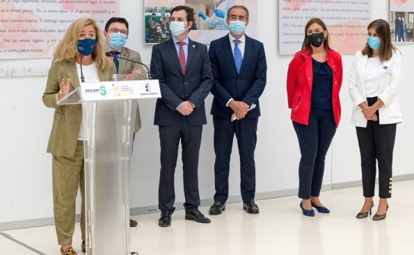 La UCLM y Parapléjicos inauguran la muestra ‘Retrato de un año pasado: una mirada a la educación y el cuidado’