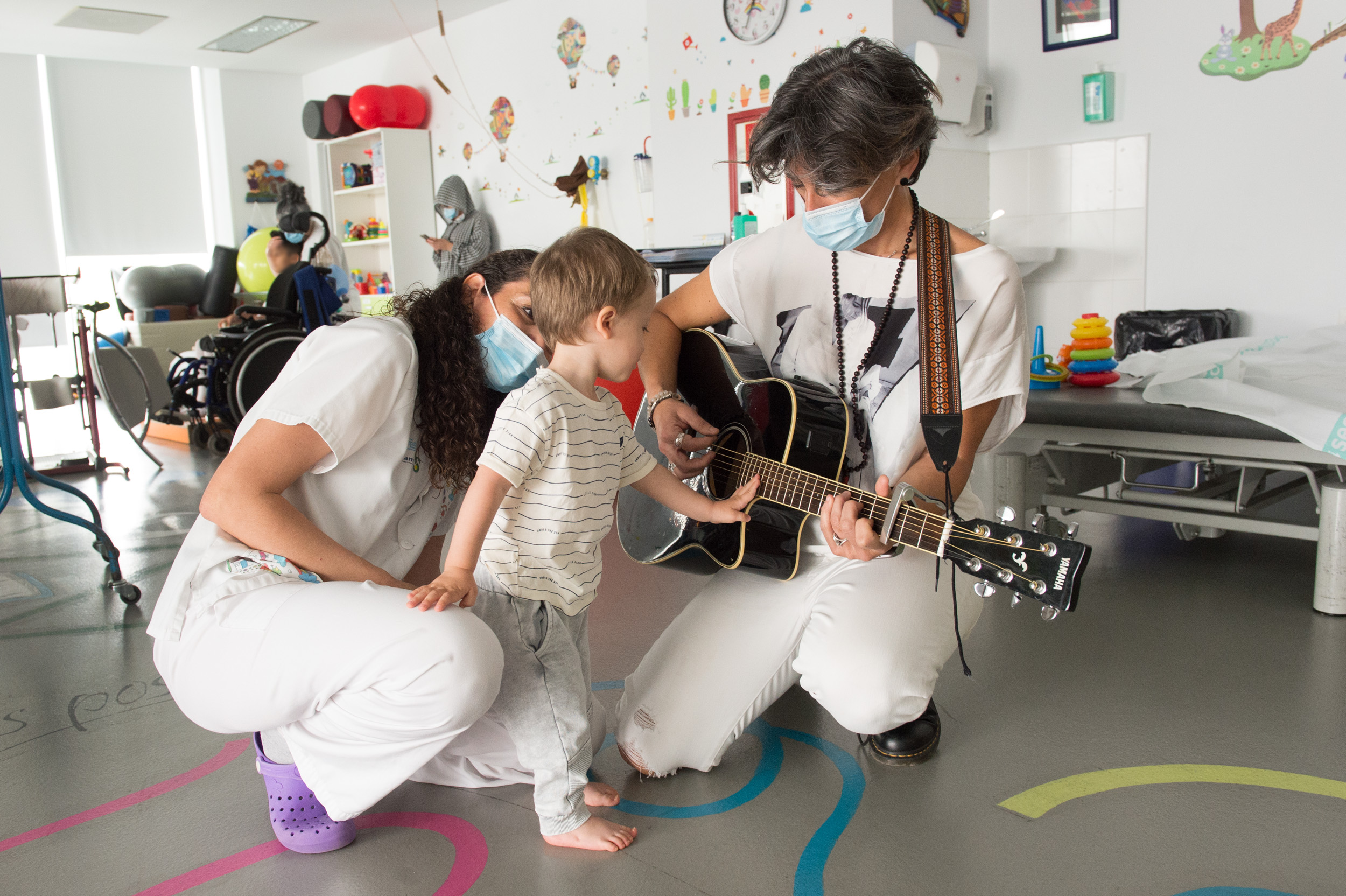 Musicoterapia en el Hospital Nacional de Parapléjicos con Lara Mazzoni (Foto: Carlos Monroy)