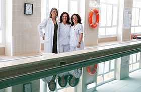 El Hospital Nacional de Parapléjicos recibe un premio internacional en Gran Bretaña por su trabajo sobre terapia acuática